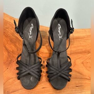 Ballroom dance shoes